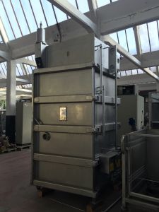 T-1138 LORIS BELLINI APPC/LV 150 HANKS CABINET DYEING MACHINE, YEAR 1988 RECONDITIONED 2016