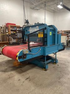 TT-3751 BRUNO DIE CUTTER WITH 1098 HOURS, YEAR 2002, 75 TONS, CUTTING SIZE 44” x 36”