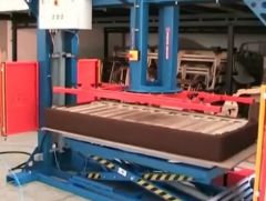 V-0048 MATTRESS BUILD-UP TABLE WITH PRESS